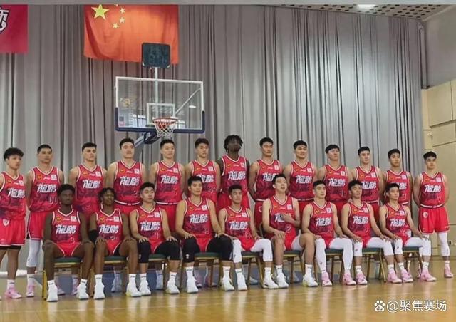 赛地聚焦——CBA常规赛加时末段热度飙升；切尔西豪取连胜；赛场秩序良好；赛季目标并未改变的简单介绍