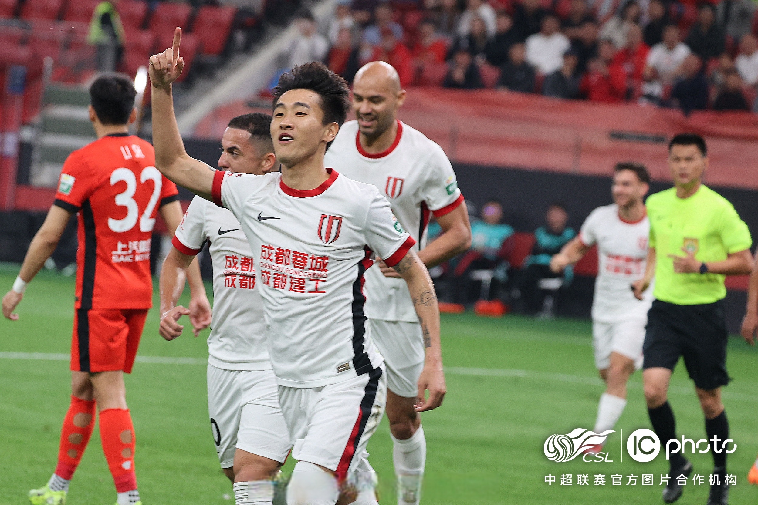 lol视频-成都蓉城中超