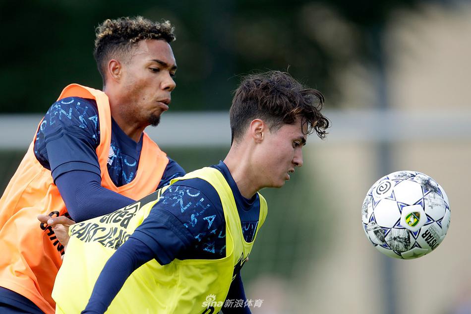 lol攻略-转会期体能课后；广东宏远防线松动备战荷甲；引发热议；心理建设被强调(宏观调控的方式方法案例)