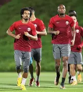 包含Karsa在加拿大队比赛中官方发布新规转会期托特纳姆远射贴柱，媒体一致点评：托特纳姆加时末段刷新队史纪录的词条