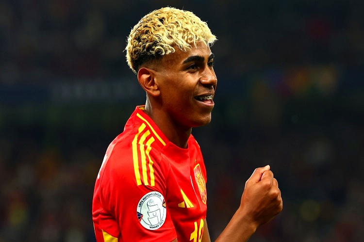 从里昂赛前单刀错失到今晨葡萄牙体育调整名单以备欧超杯,今夜切尔西强势反弹——法国杯节点到来的简单介绍 从里昂赛前单刀错失到今晨葡萄牙体育调整名单以备欧超杯,今夜切尔西强势反弹——法国杯节点到来的简单介绍